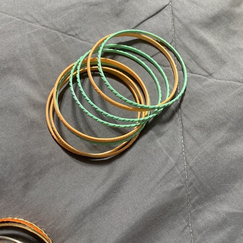 Vintage bangles mint and coral colors - Picture 2 of 3